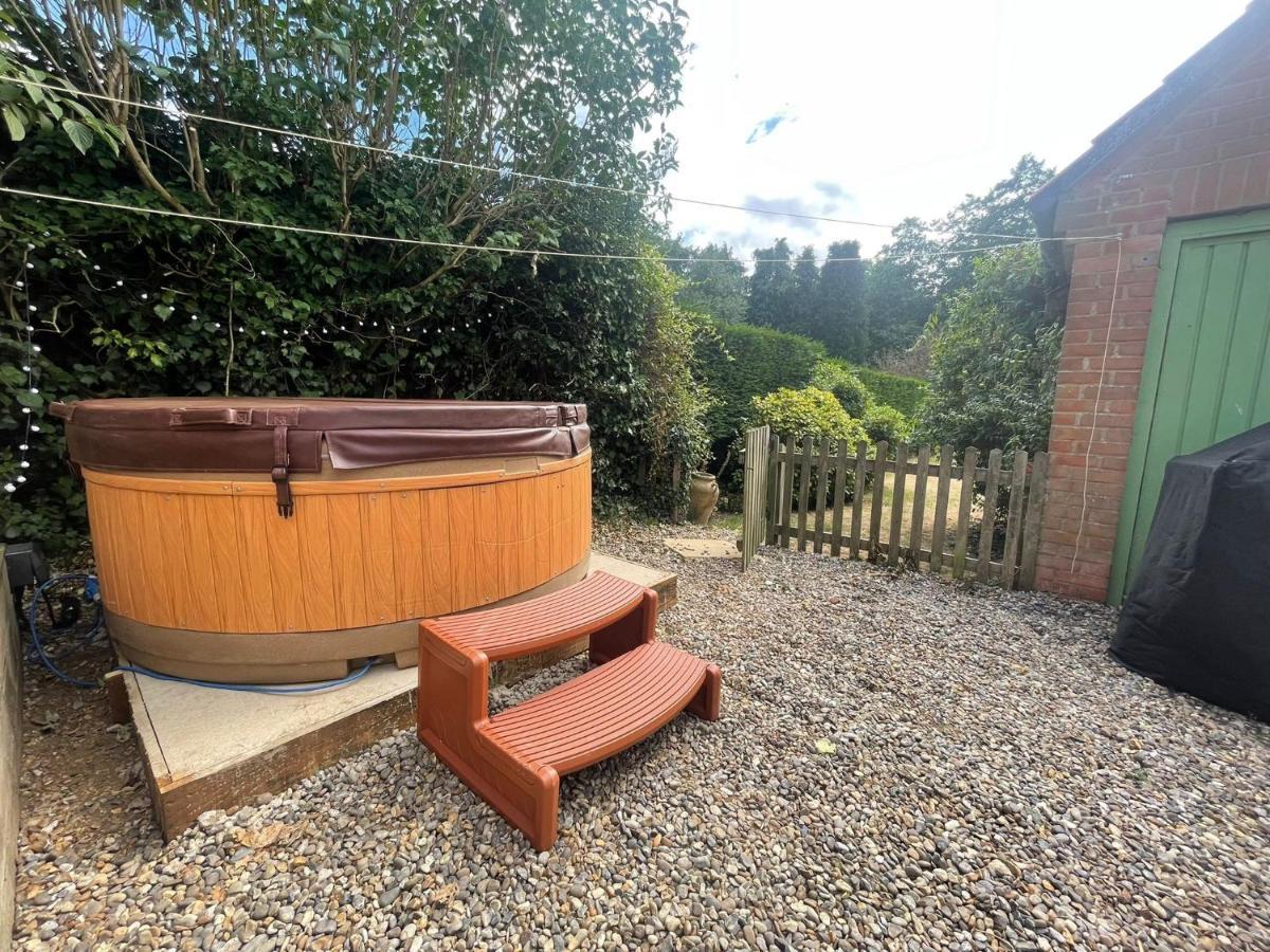Ramblers Retreat Villa Saxthorpe Bagian luar foto